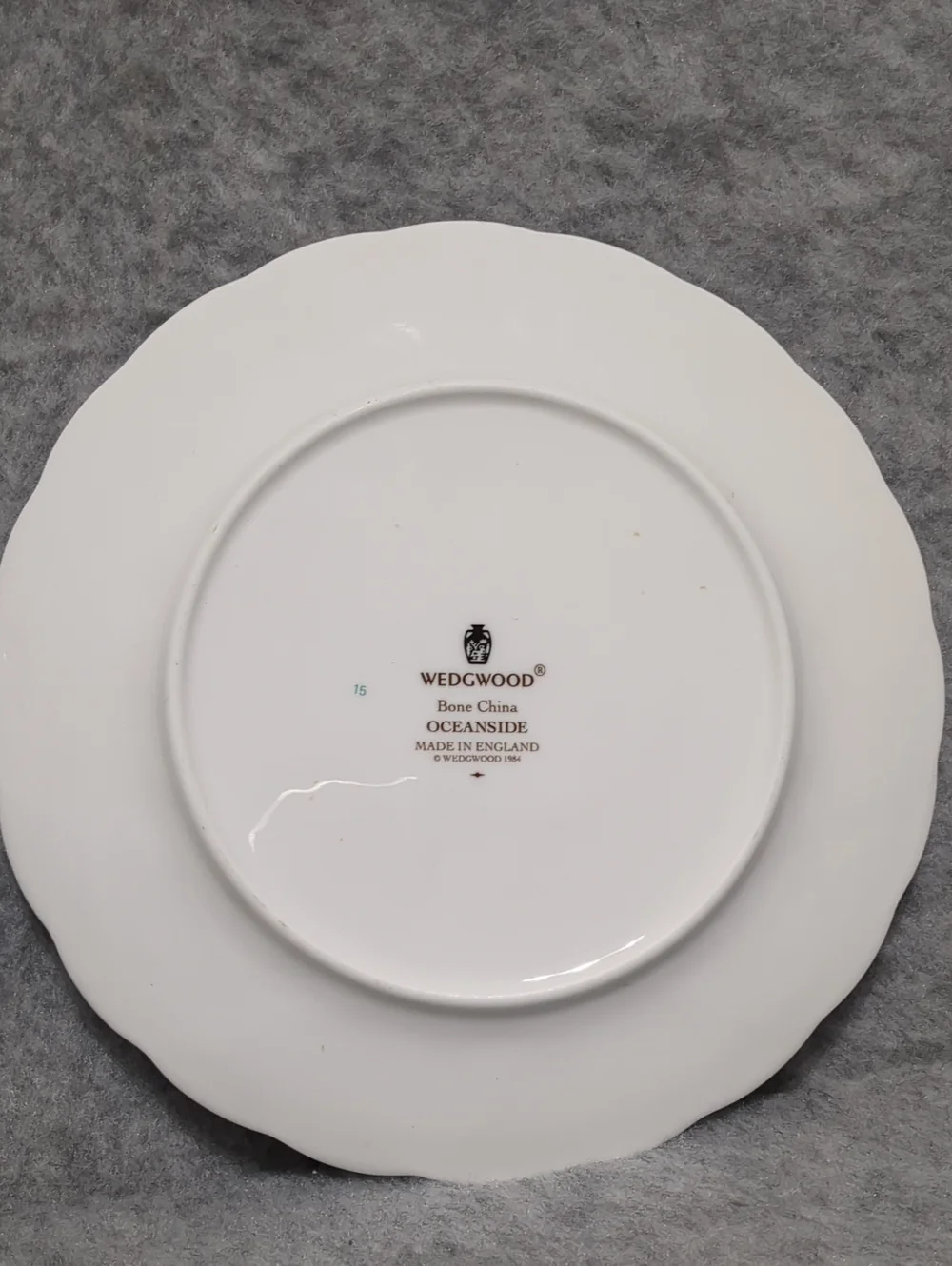 Wedgwood OCEANSIDE Bone China 2 Salad 1984 Plates 8